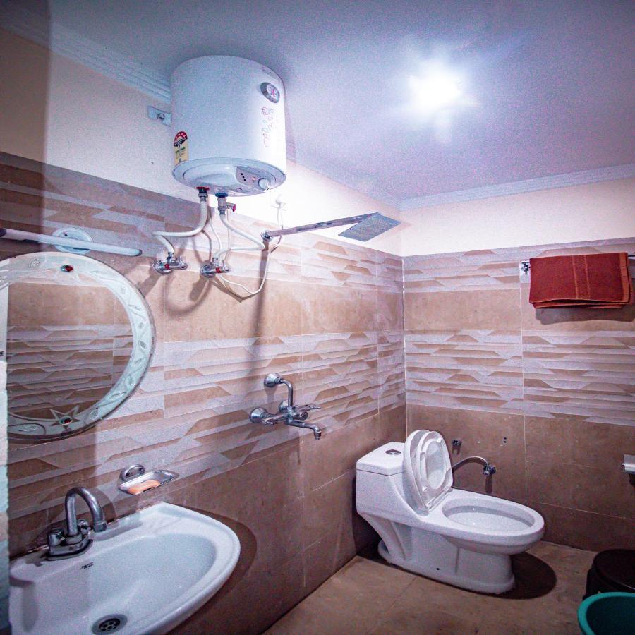 Triple One Hotel Tapovan Rishikesh,Near Laxman Jhula Экстерьер фото