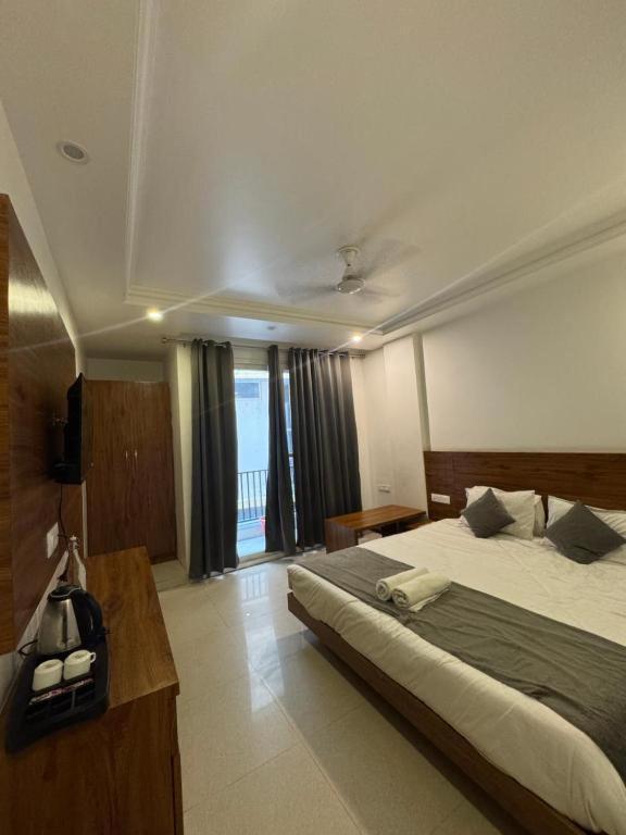 Triple One Hotel Tapovan Rishikesh,Near Laxman Jhula Экстерьер фото