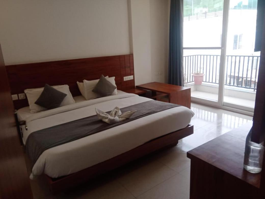 Triple One Hotel Tapovan Rishikesh,Near Laxman Jhula Экстерьер фото